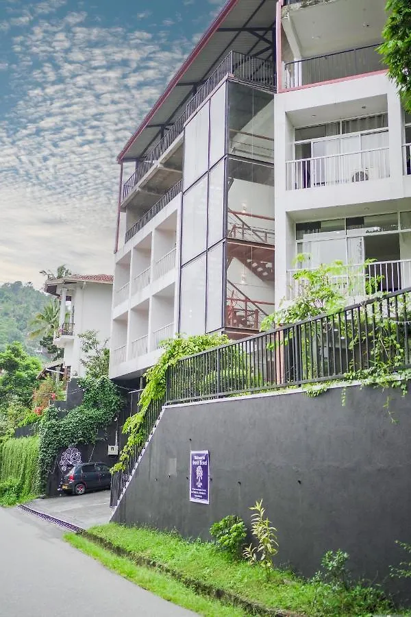Avora Mount Hotel Kandy